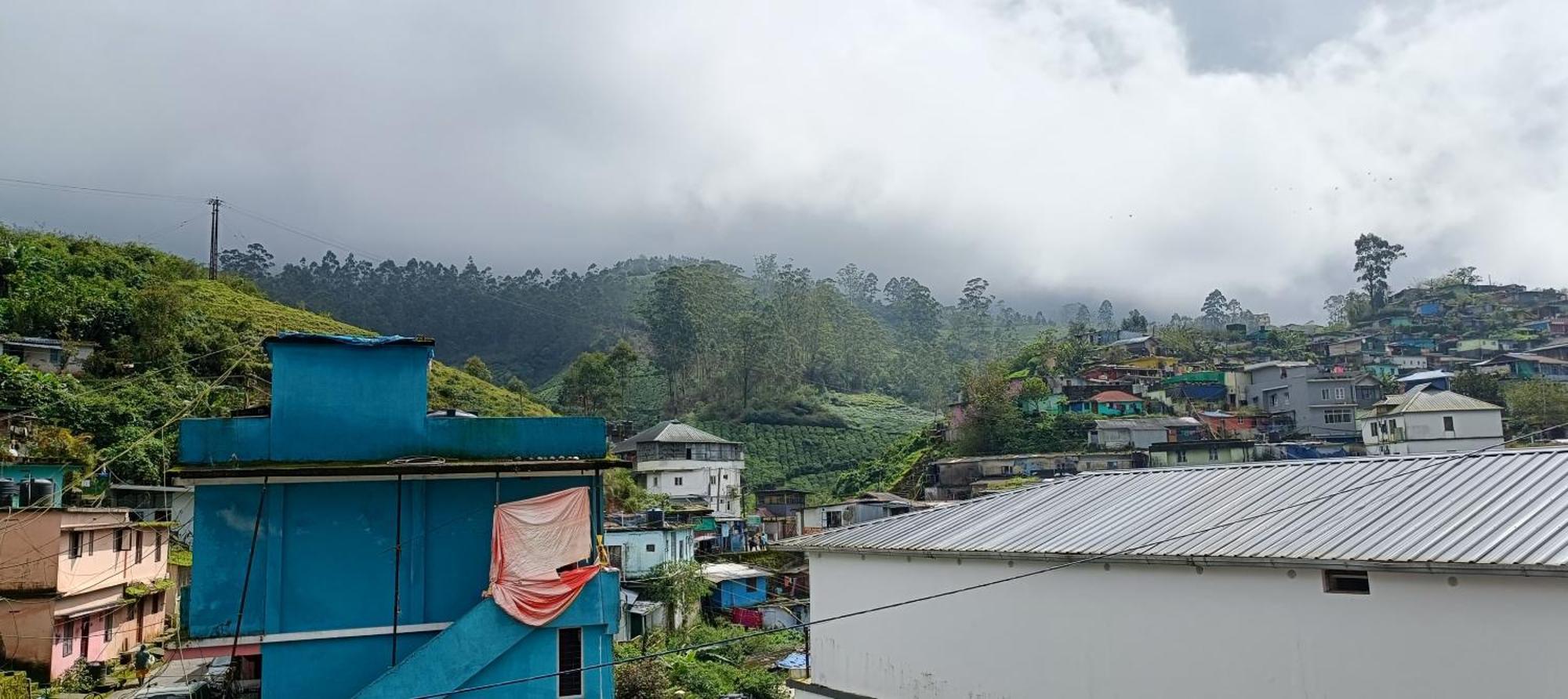 Swarna Tourist Home Munnar Εξωτερικό φωτογραφία