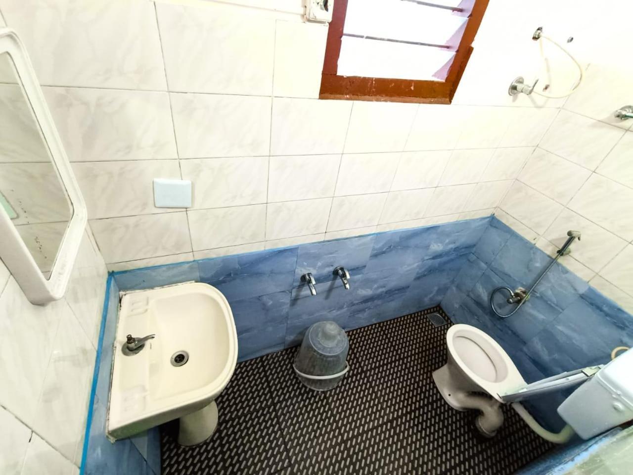 Swarna Tourist Home Munnar Εξωτερικό φωτογραφία